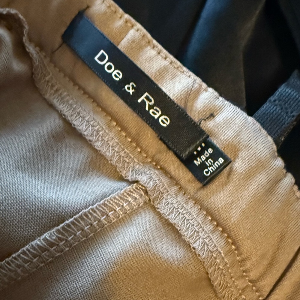 Doe & Rae - Picture 7 of 7